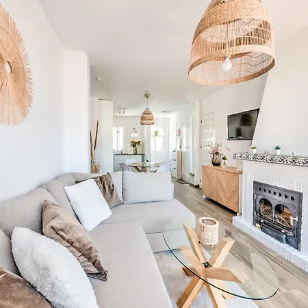 Apartment Fantastic Penthouse With Roof Terrace In The Heart Of Nerja