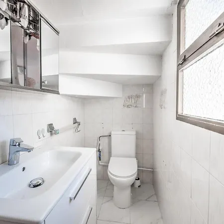 Apartment Fantastic Penthouse With Roof Terrace In The Heart Of