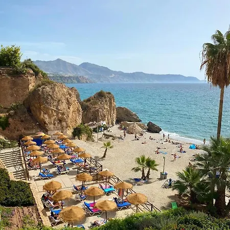 Fantastic Penthouse With Roof Terrace In The Heart Of Apartment Nerja