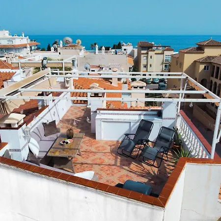 Fantastic Penthouse With Roof Terrace In The Heart Of Apartment *